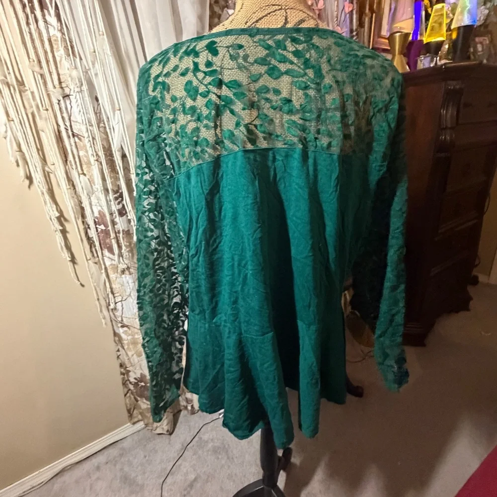 Denim 24/7 Green Lace Detail Top